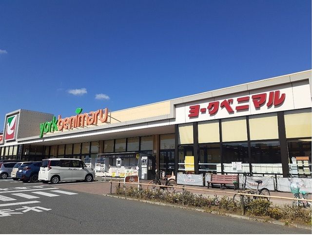ショッピングセンター　ヨークベニマル石巻中里店（ショッピングセンター）まで1300m