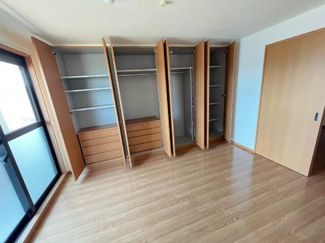 収納　クローゼット