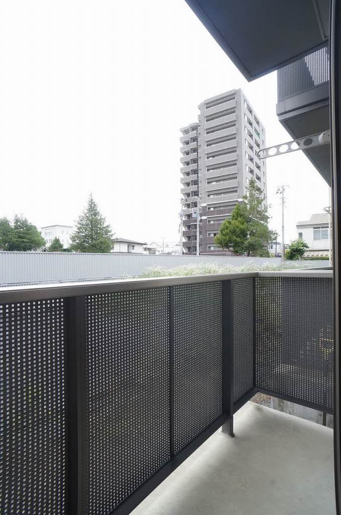 バルコニー　バルコニー