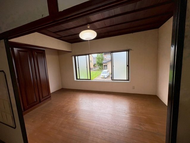 その他設備　解放感のある階段です。