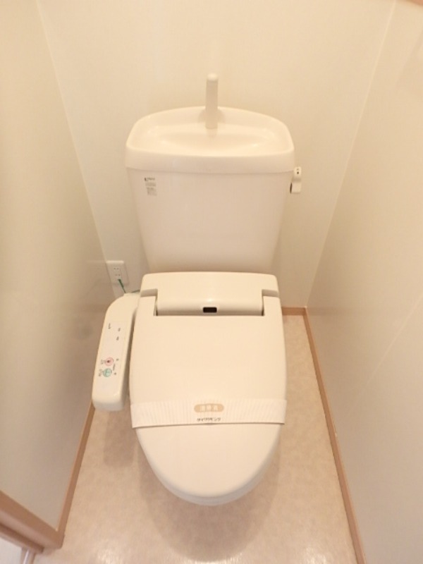 トイレ　図面と現状に相違がある場合には現状を優先