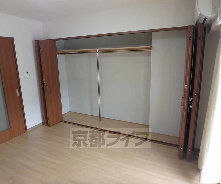 収納　お荷物はこちらです