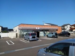 コンビニ　セブン-イレブン 白山番匠町店（コンビニ）まで90m