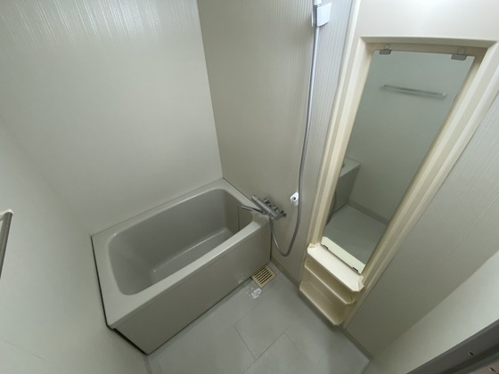 バス・シャワールーム　※別部屋の写真です