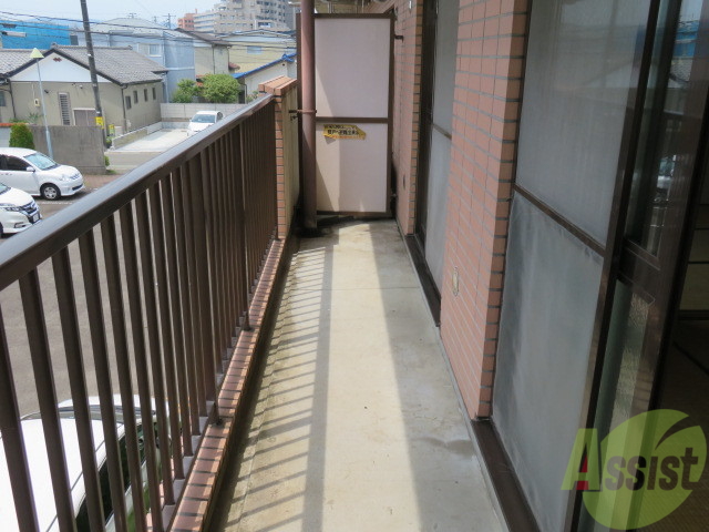 バルコニー　洗濯物を干すスペースが確保されていました