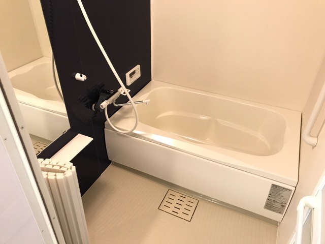 バス・シャワールーム　バス