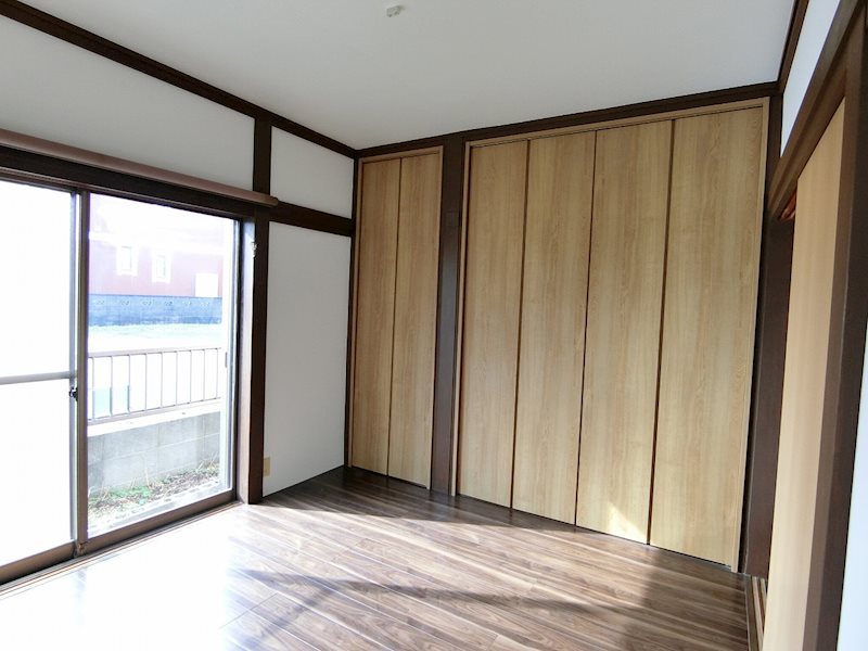 その他部屋・スペース　1階4.5帖の洋室、日当たり良好です♪