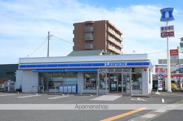 コンビニ　ローソン（コンビニ）まで400m