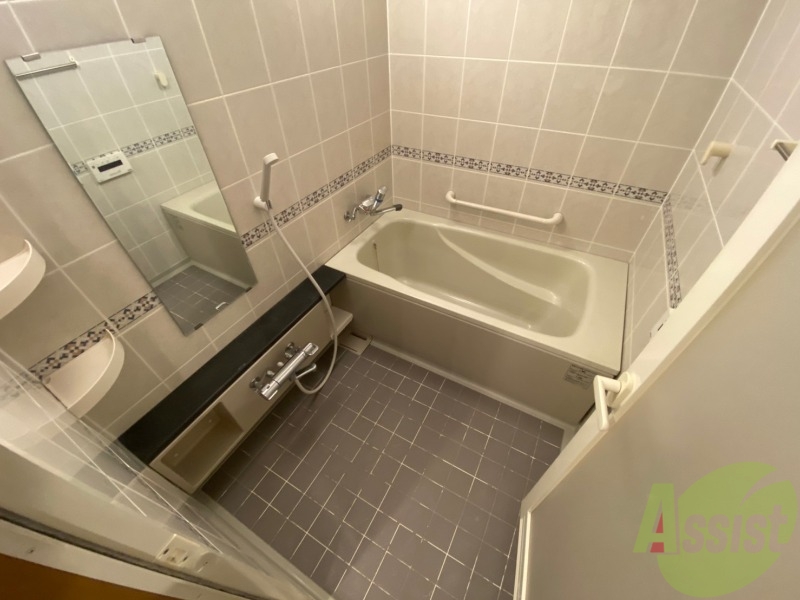 バス・シャワールーム　お風呂です。ゆっくりお風呂につかるのも体に良いですね～