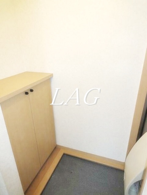 玄関　玄関です。