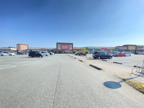 ショッピングセンター　多気クリスタルタウンショッピングセンター（ショッピングセンター）まで1950m