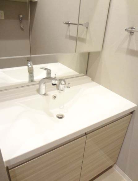 洗面設備　★収納付き、独立洗面台★
