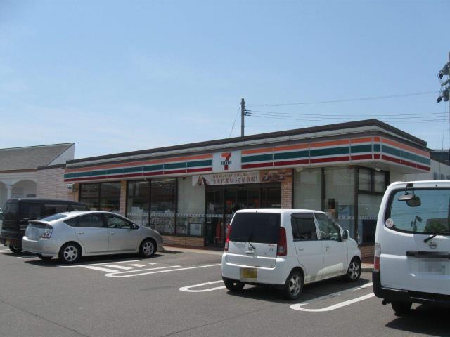 コンビニ　セブンイレブン（コンビニ）まで1088m