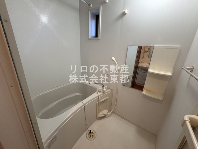 バス・シャワールーム　雨の日のお洗濯だけでなく、カビ予防にも大活躍の浴室乾燥機付♪