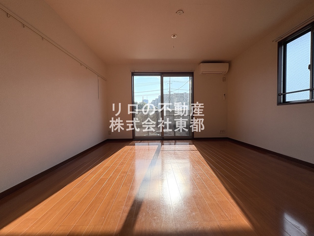 居室・リビング　南向きの明るい２面採光♪