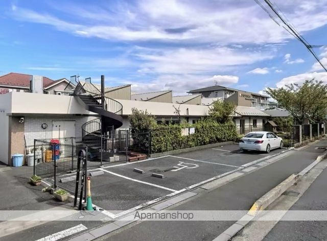 幼稚園・保育園　ひかり幼稚舎（幼稚園・保育園）まで478m