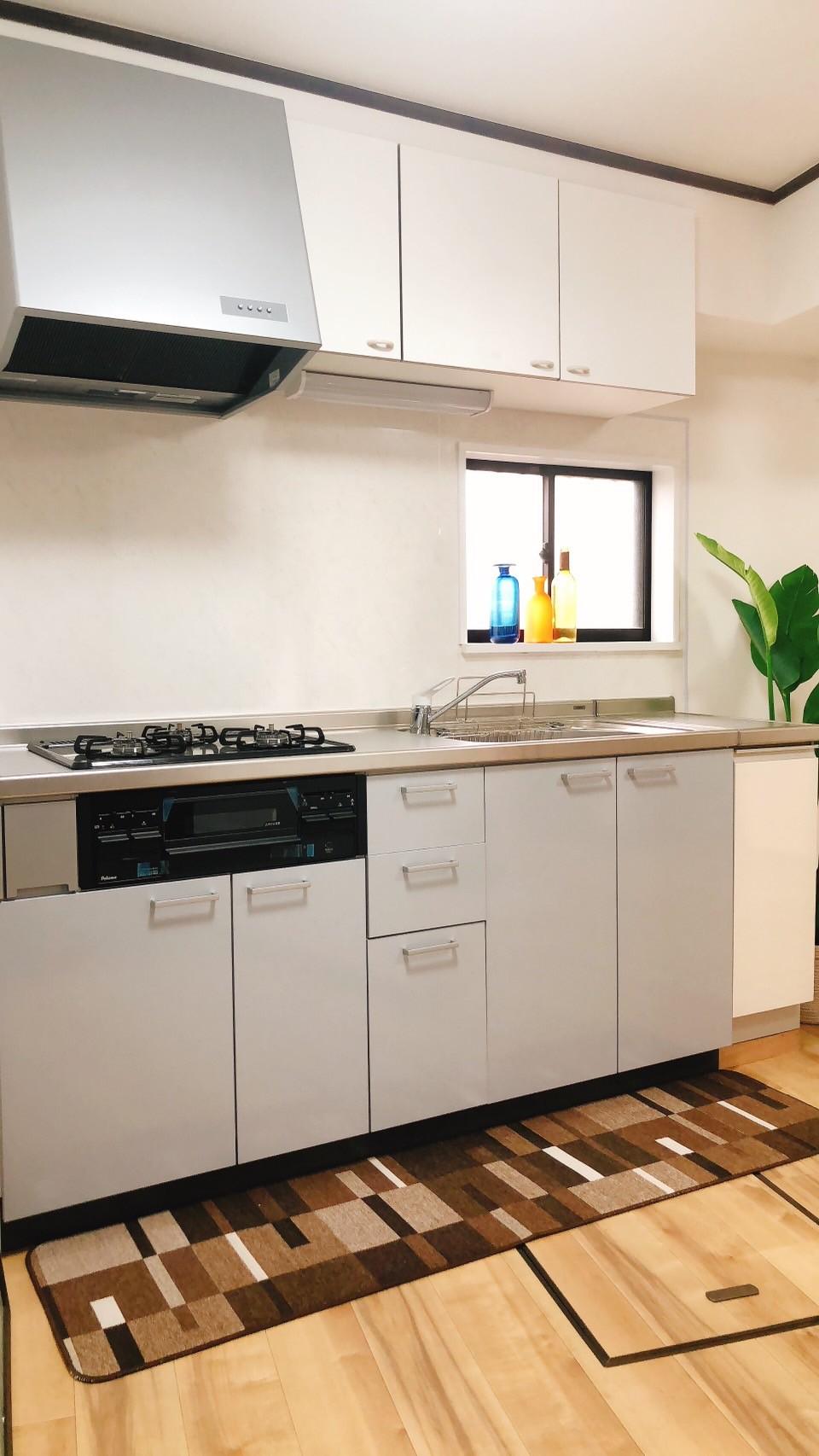 キッチン　キッチン設備は全て新品に交換済み