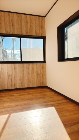 その他部屋・スペース　陽当りのよい２階洋室