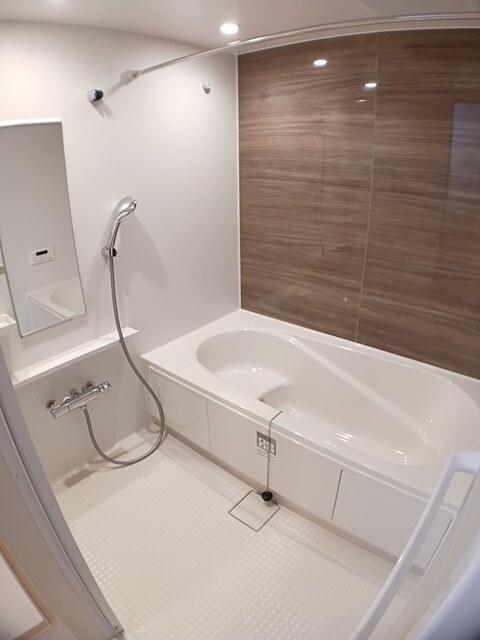 バス・シャワールーム　バスルーム