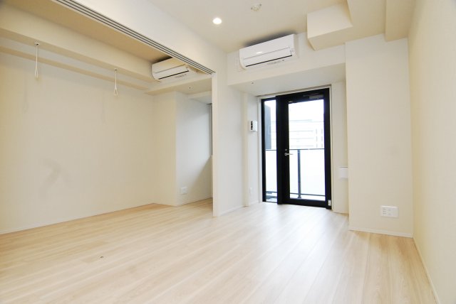 居室・リビング　居間