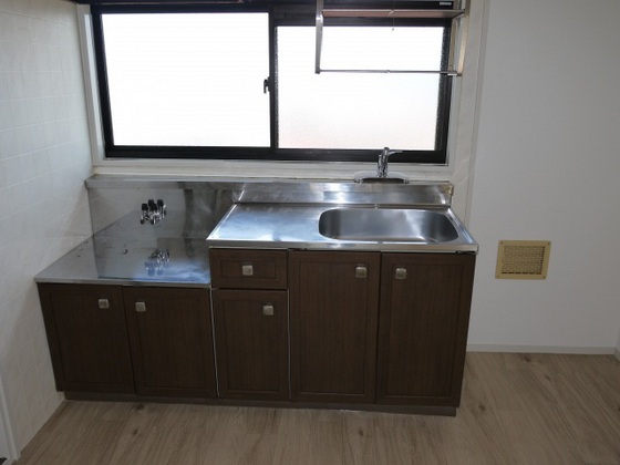 キッチン　※別号室の写真です