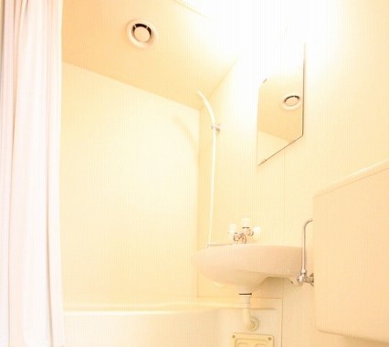 洗面設備　同物件、別号室のものです。