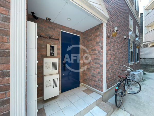 エントランス　セレナ松虫　エントランス