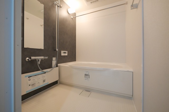 バス・シャワールーム　バス・シャワールーム
