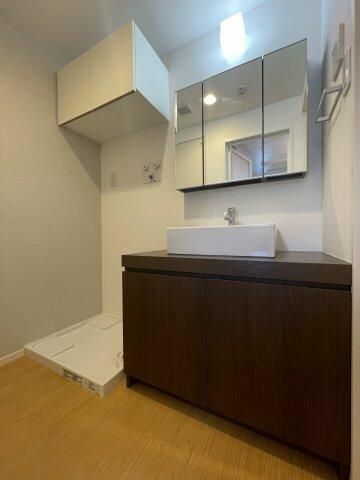 洗面設備　別タイプ部屋　参考写真です