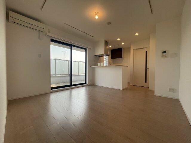 居室・リビング　別タイプ部屋　参考写真です