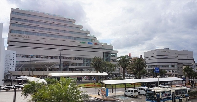 その他　ＳＵＩＴ　ＳＥＬＥＣＴ　ＡＭＵ　ＰＬＡＺＡ　ＭＩＹＡＺＡＫＩ（その他）まで471m