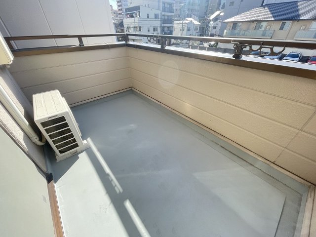 バルコニー　バルコニー付きです