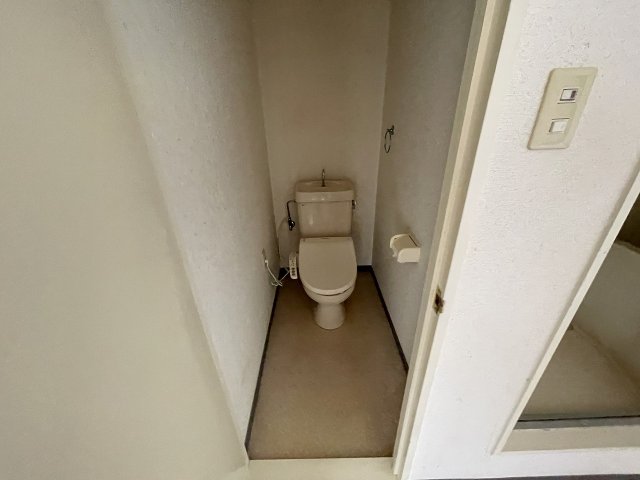 トイレ　コンパクトで使いやすいトイレです