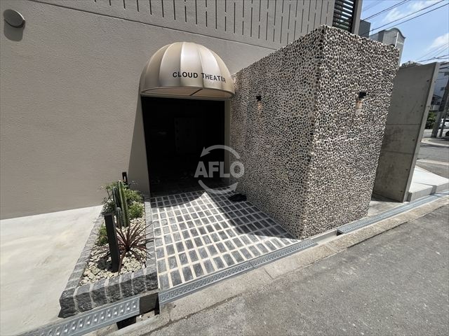 エントランス　CLOUD THEATER　エントランス
