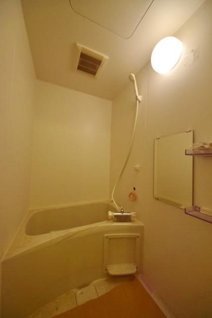 バス・シャワールーム　バストイレ別