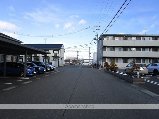 その他　周辺道路（その他）まで0m