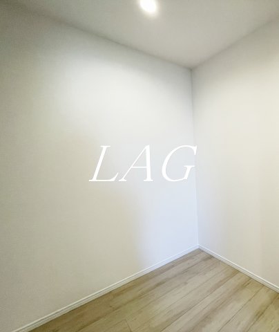 居室・リビング　洋室のお部屋です。（同仕様です。）