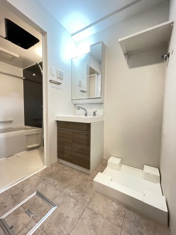 洗面設備　詳細は、RISUMO江坂本店→06-6155-7137まで♪