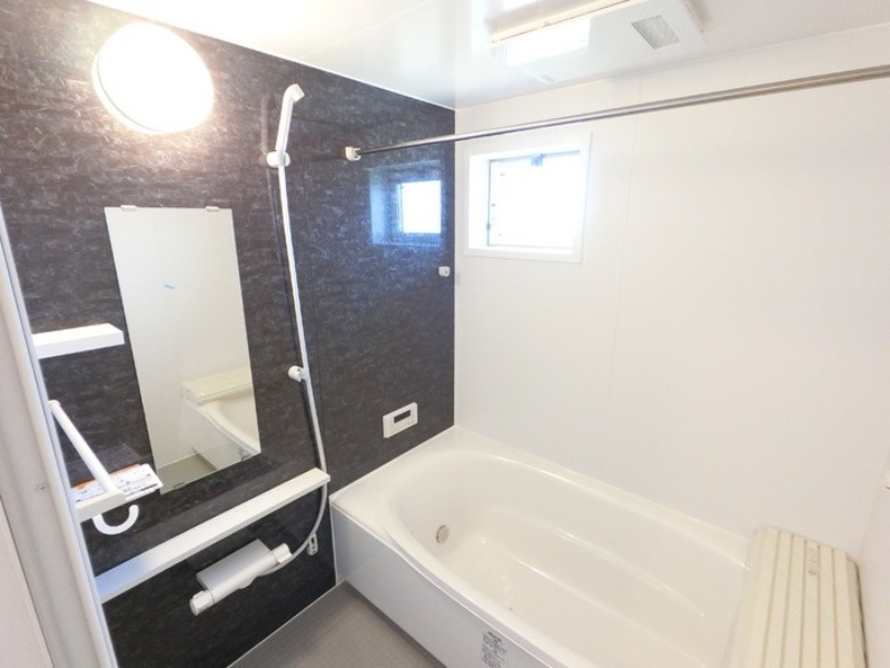 バス・シャワールーム　図面と現状に相違がある場合には現状を優先