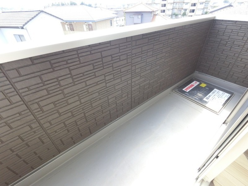 バルコニー　図面と現状に相違がある場合には現状を優先