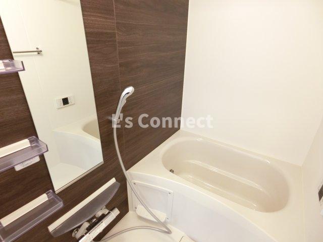 バス・シャワールーム　追焚き、浴室乾燥付きのお風呂。