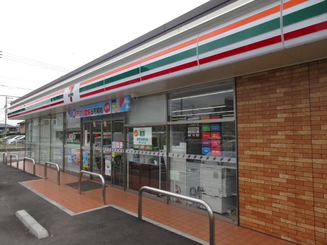 コンビニ　セブンイレブン 日野豊田2丁目店（コンビニ）まで400m