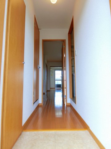 玄関　ゆったりとした玄関です