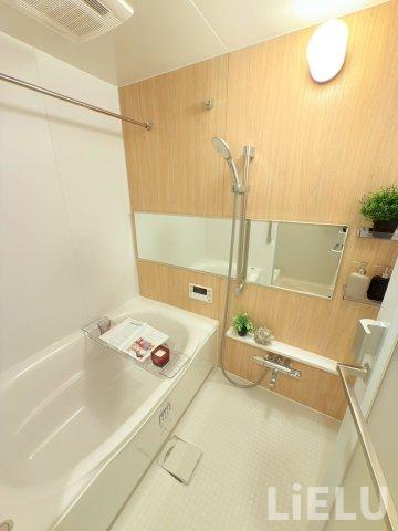 バス・シャワールーム　同シリーズ物件のモデルルームになります※現況優先