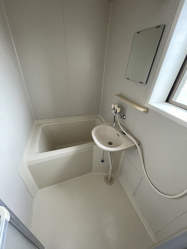 バス・シャワールーム　現況優先