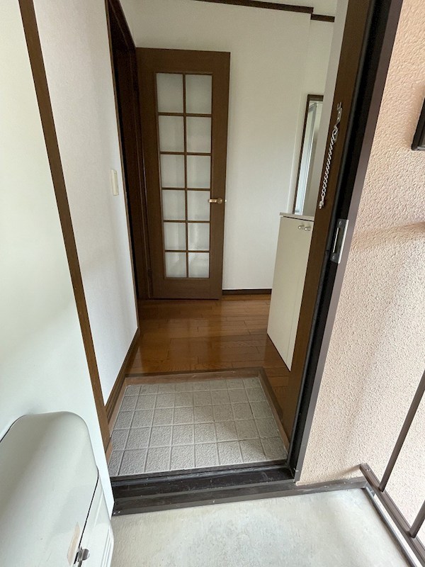 玄関　現況優先