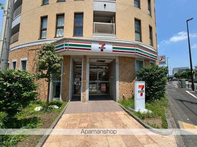コンビニ　セブンイレブン　世田谷新代田駅前店（コンビニ）まで191m