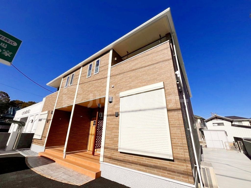 建物外観　エントランス