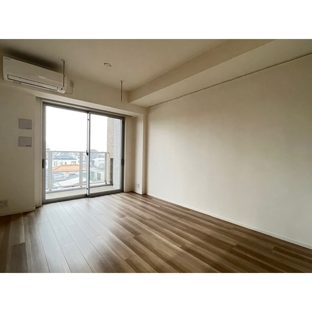 居室・リビング　※退去前の為他号室の写真です。