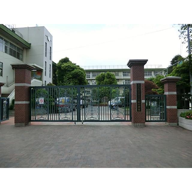小学校　さいたま市立常盤小学校（小学校）まで300m